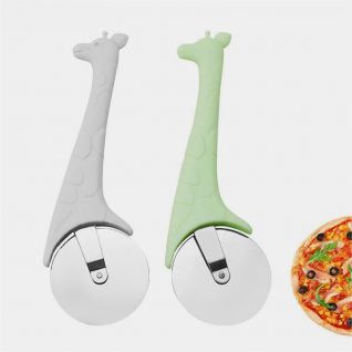 2 piece giraffe pizza cutter set